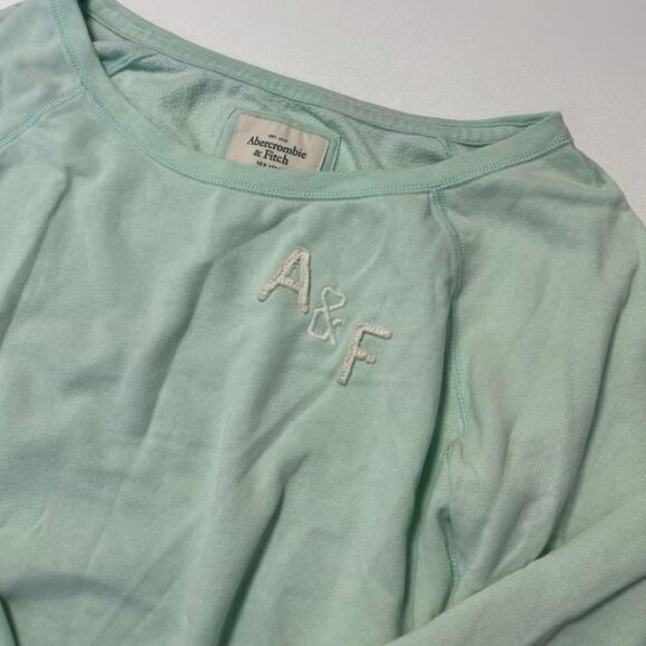 Abercrombie & Fitch Slouchy Off The Shoulder Sweatshirt - Picture 4 of 6